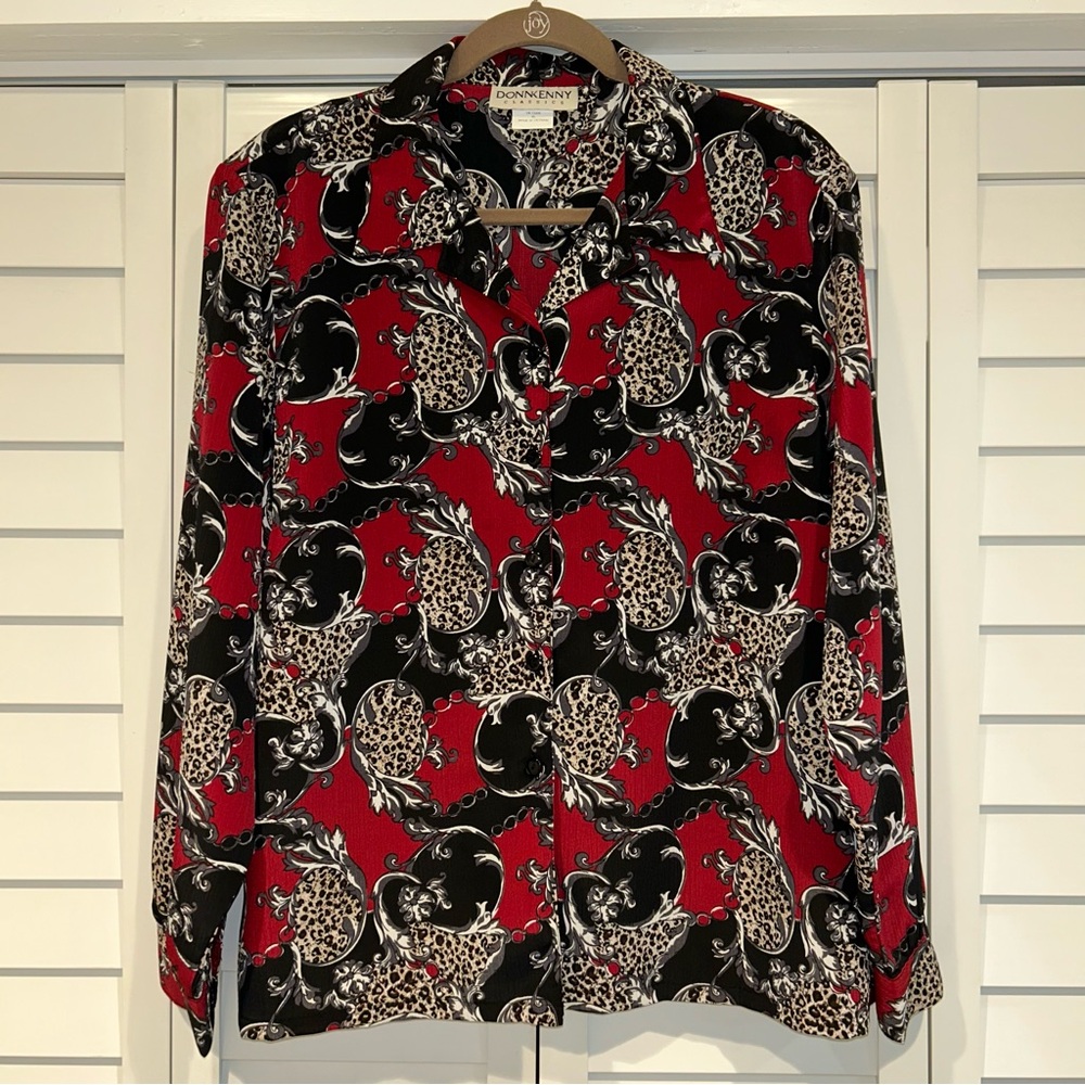🌺 XL Vintage DonnKenny Classics Red, Black, & Animal Print Button Down Blouse